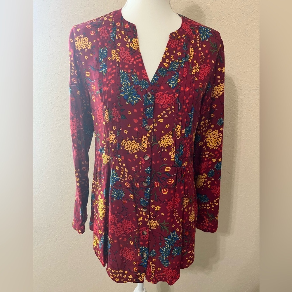 Anthropologie Maeve Red Floral Viscose Button Printed Pintucked Blouse Sz S